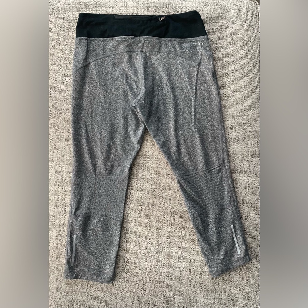 Nike Cropped Running Leggings Small - Picture 2 of 8